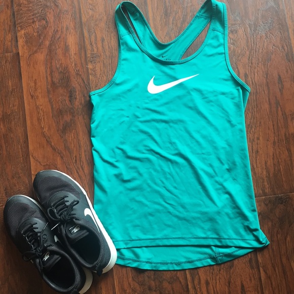 Nike Tops - Nike dri-fit running shirt